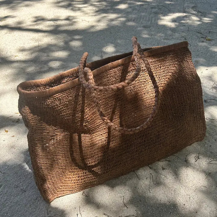 Clipa (XXL) Raffia Beach Tote Bag
